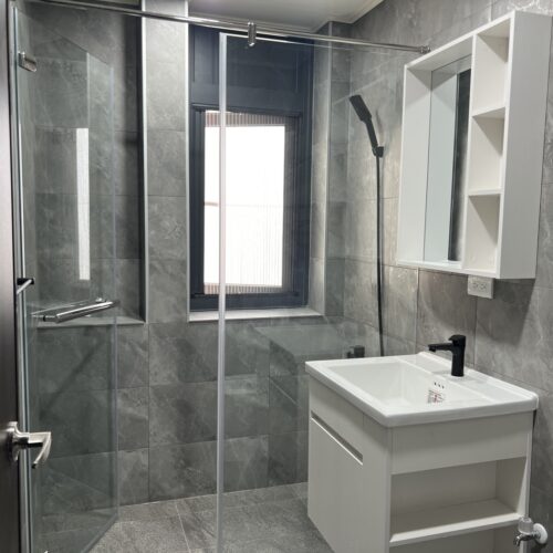 馬桶K-009-30盆櫃AR-1106-23鏡櫃D-11-23龍頭K-600沐浴龍頭G-5023B雙層毛衣架S-017B單桿毛巾架S-3047-1B